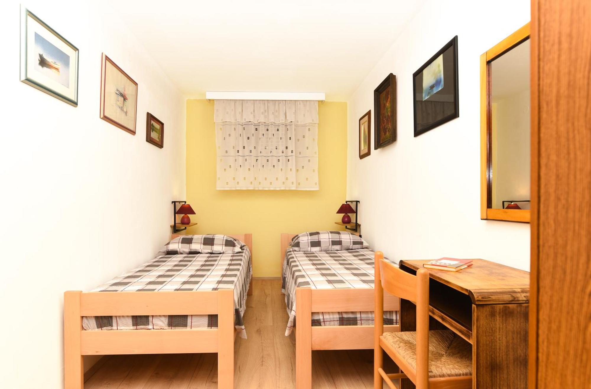 Koromačno Apartmani Zupanic מראה חיצוני תמונה